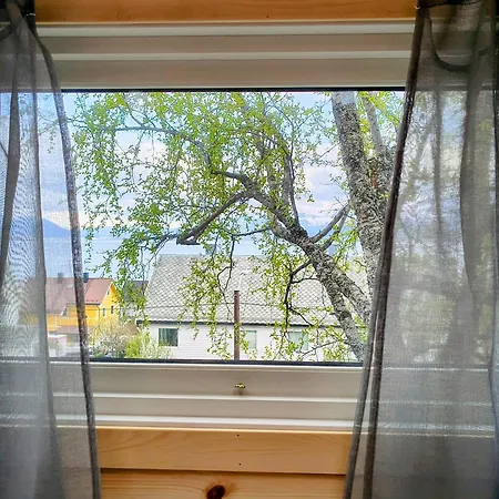 The Perfect Stop - Lavvo Aurora Luxury tent Lodingen